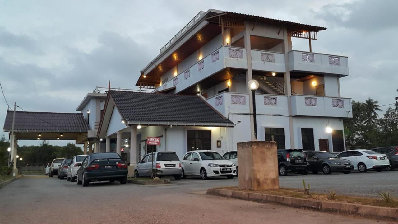 Kanza Beach Inn Marang Buitenkant foto