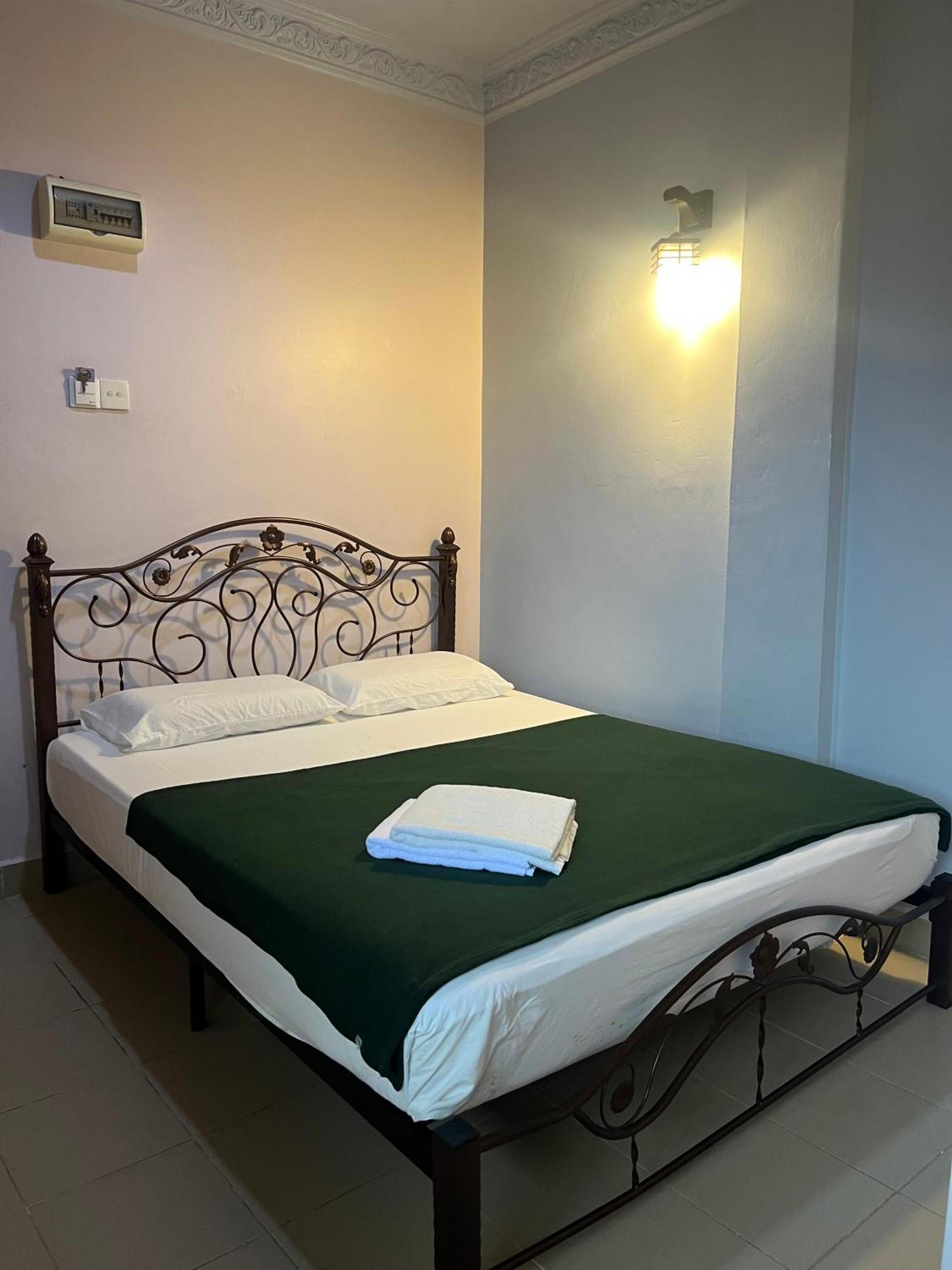 Kanza Beach Inn Marang Buitenkant foto