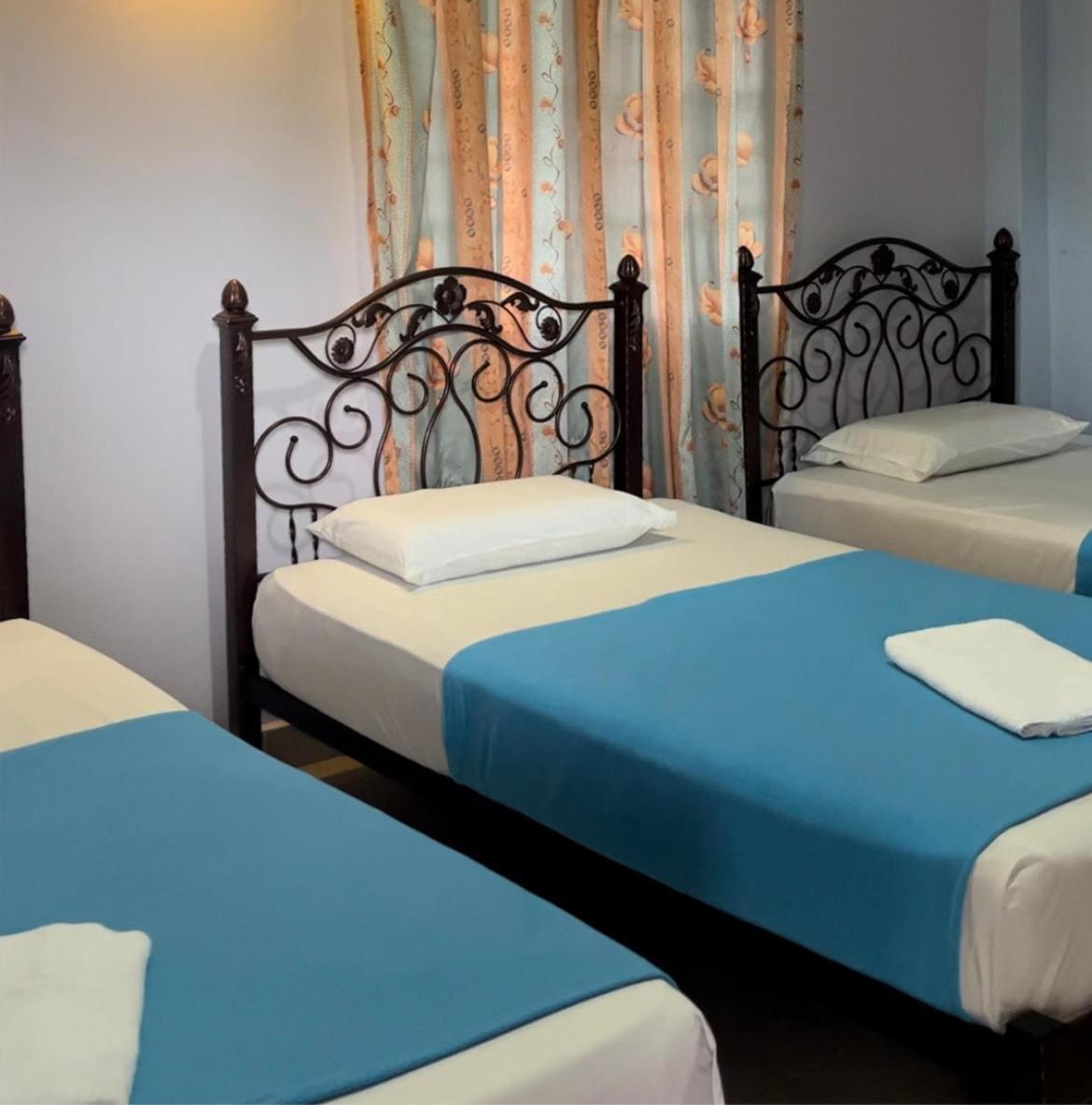 Kanza Beach Inn Marang Buitenkant foto